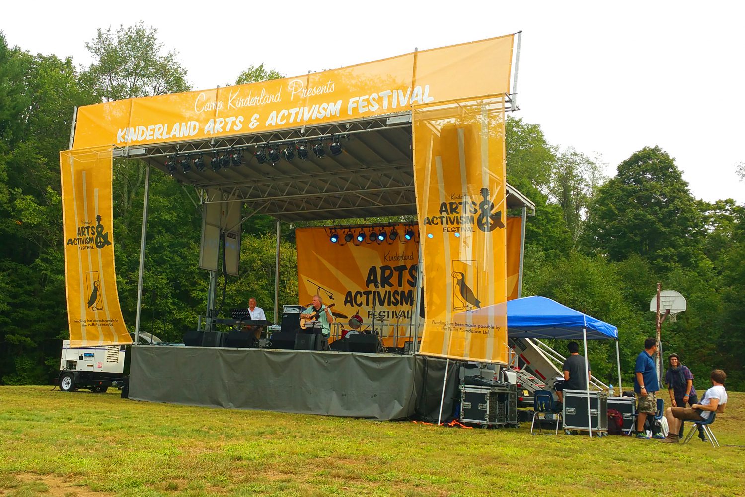 Mesh Banners for large outdoor stage Sign Company Long Island NY